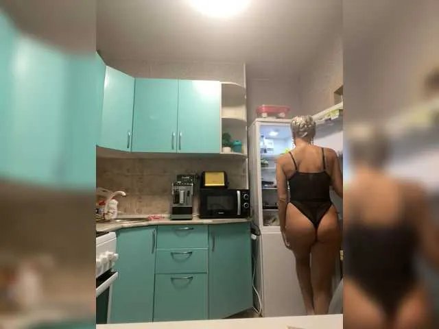 Offline Alenaa on BongaCams