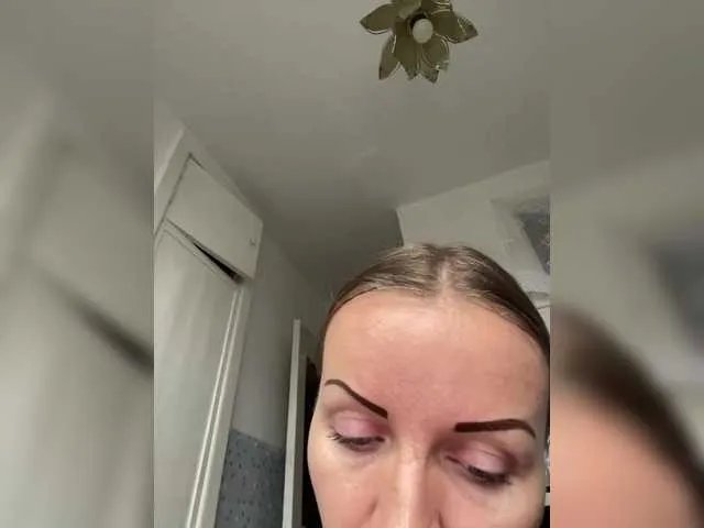 Offline Alenushka888 on BongaCams