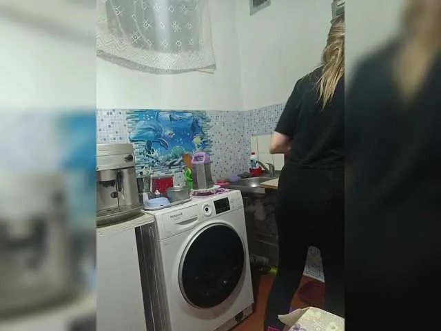 Offline Alenushka888 on BongaCams