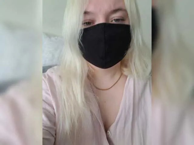 Offline Alicekitty on BongaCams