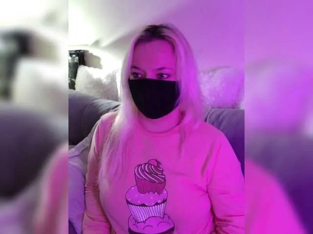 Offline Alicekitty on BongaCams