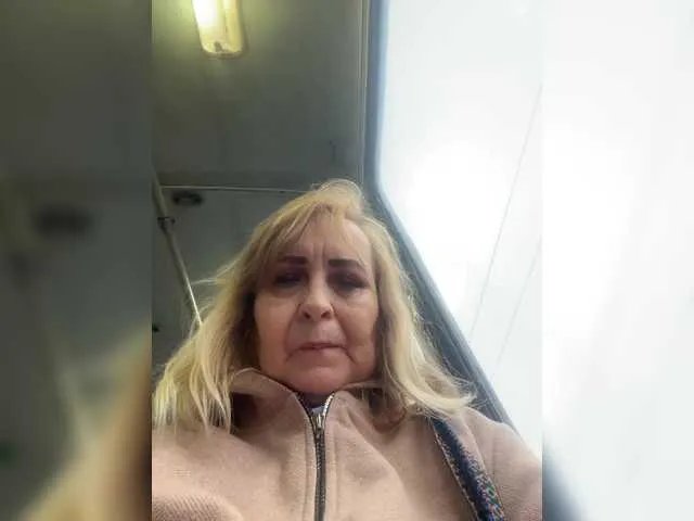 Offline Alina1965 on BongaCams