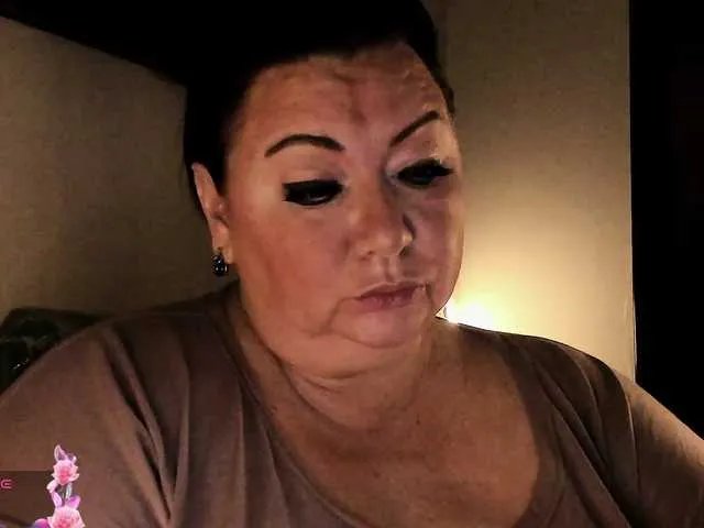 Offline Alinahott1 on BongaCams