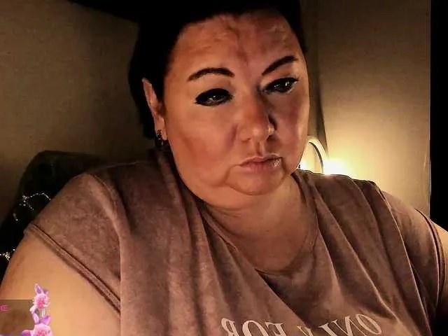 Offline Alinahott1 on BongaCams