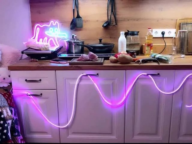 Offline Alisa-Cheshirovna on BongaCams