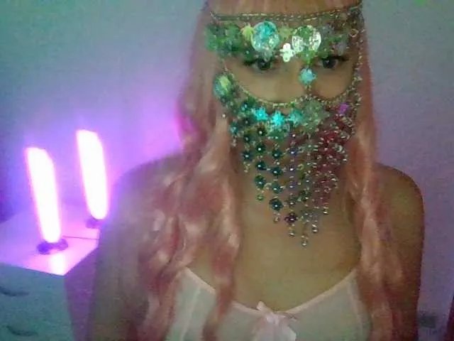 Offline Amira-Xa on BongaCams