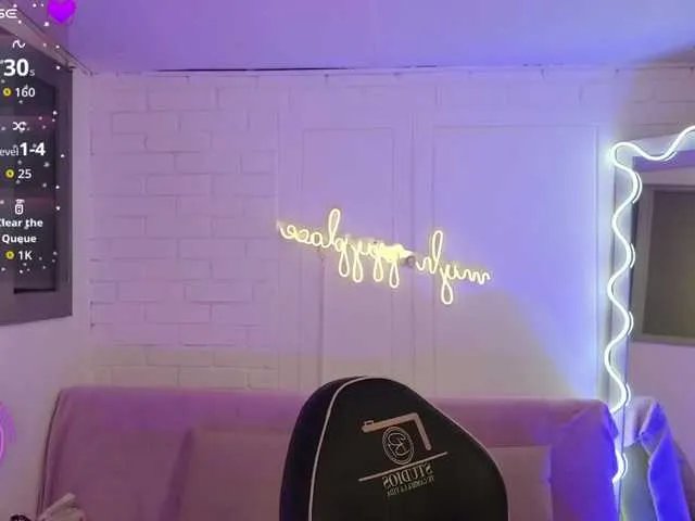 Freechat Artemiss-tay on BongaCams