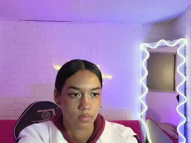 Freechat Artemiss-tay on BongaCams