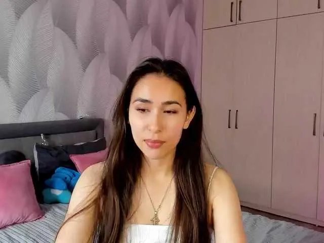 Offline Bambiiiii on BongaCams