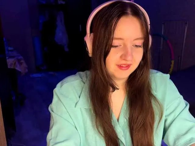 Offline BettyannBencomo on BongaCams