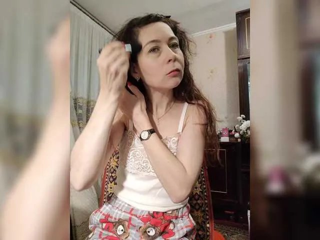 Offline caroliiine on BongaCams