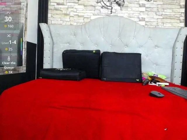 Offline catalella-latina on BongaCams