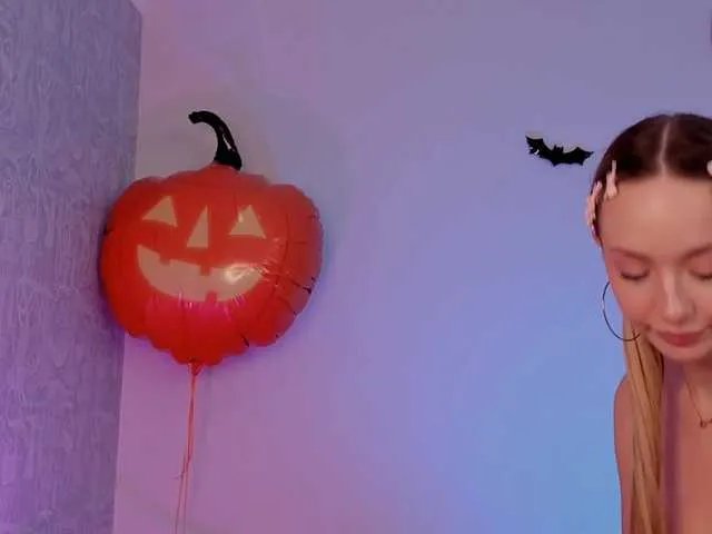 Offline DashaSento on BongaCams