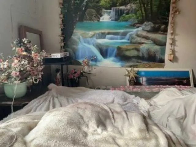 Offline DUMBHOEMELANIE on BongaCams