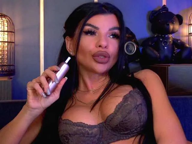 Offline EleniaDevons on BongaCams