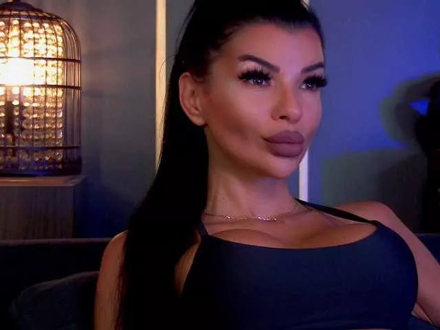 Offline EleniaDevons on BongaCams