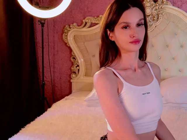 Freechat enchantressss on BongaCams