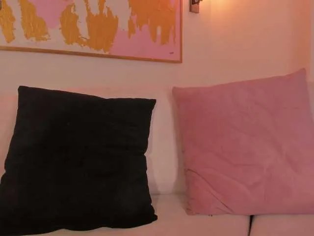 Offline FernandaX1 on BongaCams