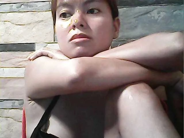 Freechat flowerhairypinay on BongaCams