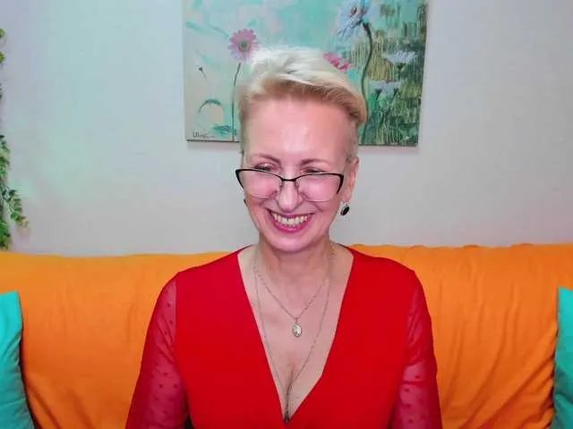 Offline iamyourdream89 on BongaCams