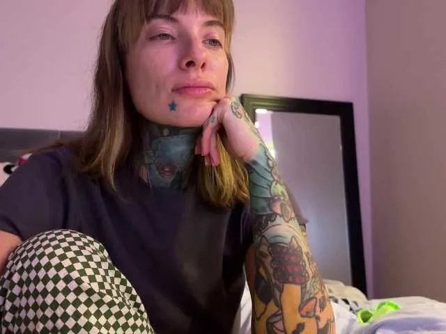 Offline iiixbostonxiii on BongaCams