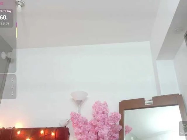 Offline innocenthazel on BongaCams