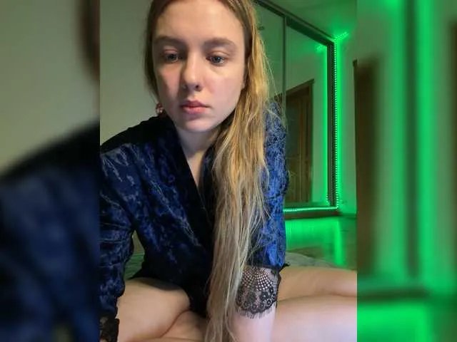 Offline jucieLussie on BongaCams