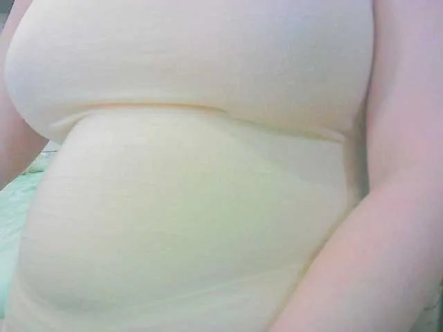 KeepmepregO on BongaCams 
