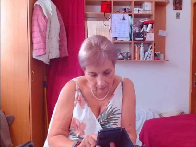 Freechat Kira9476 on BongaCams