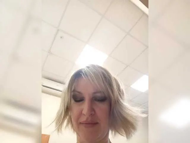 Offline LagoonJoy on BongaCams