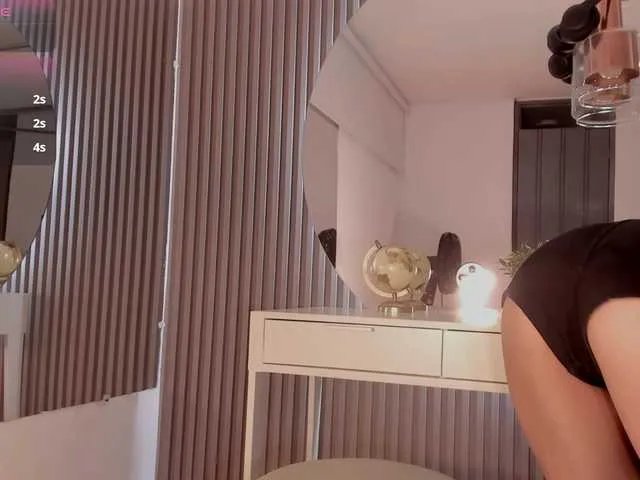 Offline larissa-quintanilha on BongaCams