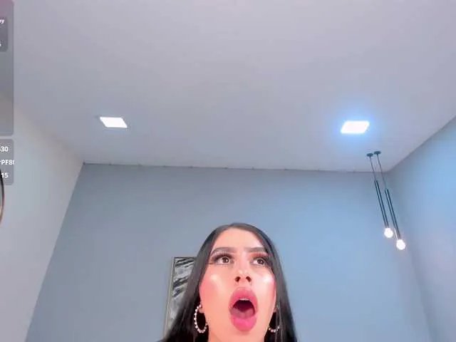 Offline LeahLombardi on BongaCams