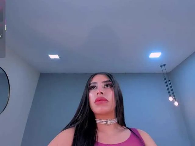 Offline LeahLombardi on BongaCams