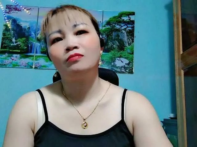 Offline Linhanhsex2k on BongaCams