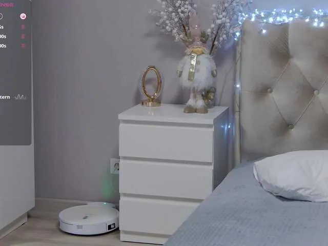 Offline Lisa666-2 on BongaCams