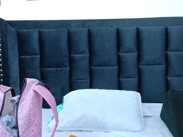 Freechat mamaneedsfun on BongaCams