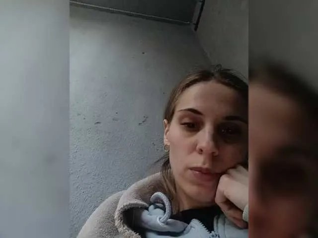 Offline Marina-9819 on BongaCams