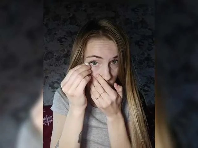 Offline Marina-9819 on BongaCams