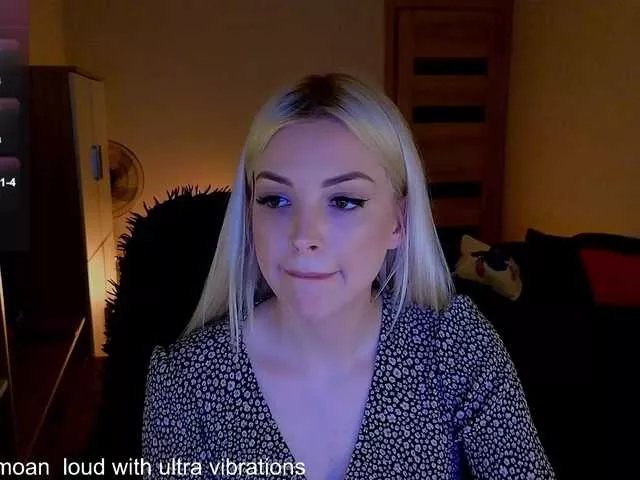 Offline MilanaOmgReal on BongaCams