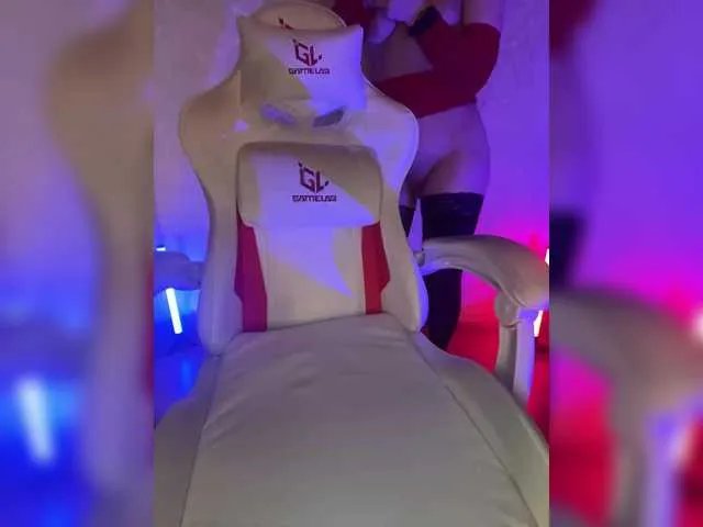 Offline Monika71 on BongaCams