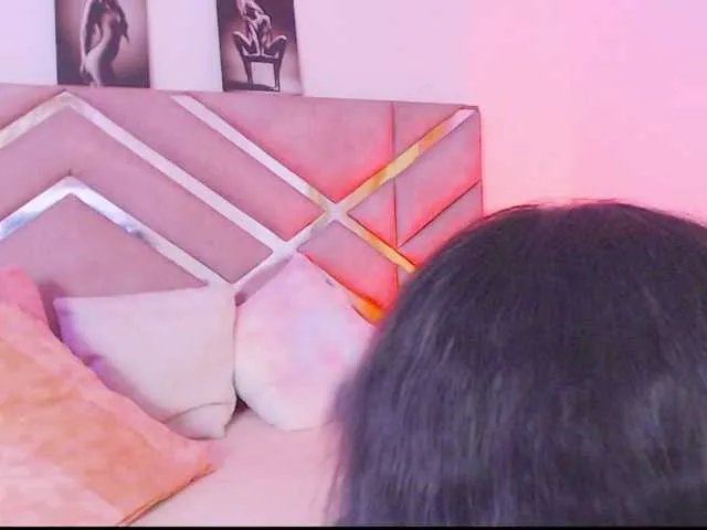 Offline NiaPratt on BongaCams