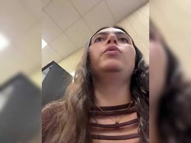 NikkySecrets on BongaCams 