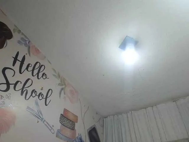 Offline paulina-evans on BongaCams