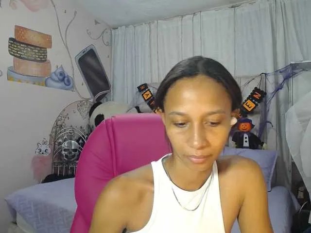 Offline paulina-evans on BongaCams