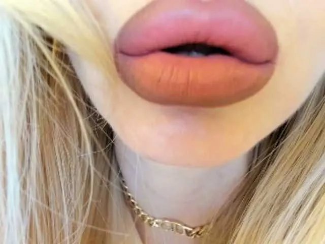 Freechat Politexxx on BongaCams