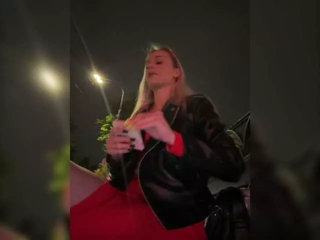 Offline PrettyKatea on BongaCams