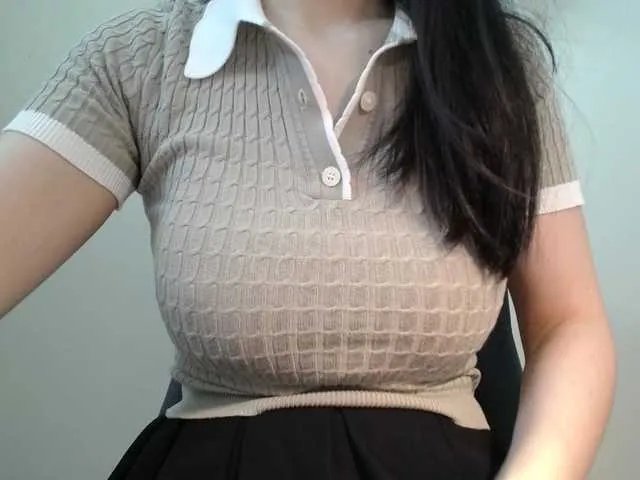 Offline QueenHot92 on BongaCams