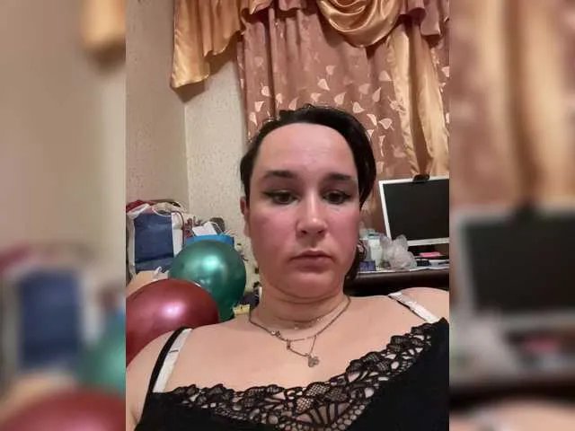 Freechat SaliiOnli on BongaCams