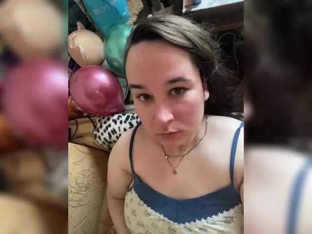 Freechat SaliiOnli on BongaCams