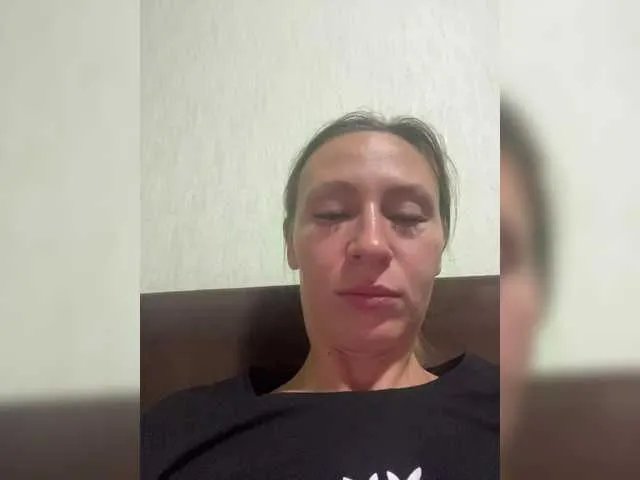 Offline Saveta on BongaCams